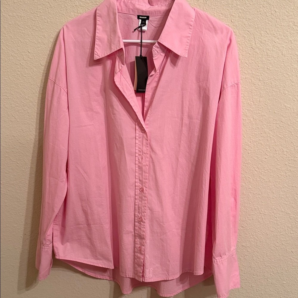 Monrow Pink button down Blouse NEW with Tags . Medium